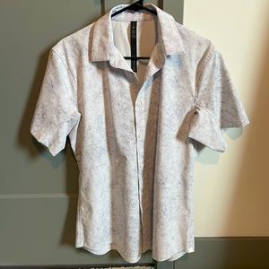 Lululemon Men’s Medium Button Up Short Sleeve